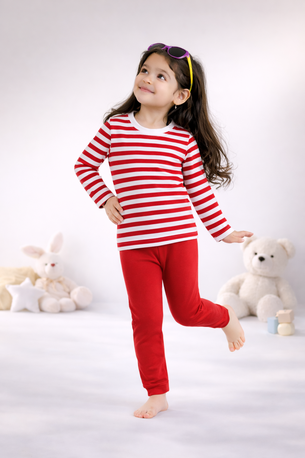 Full Sleeves Round Neck T-Shirt with Full Pants Casual Wear Set – Red & White Stripe Pattern (2–6 years)
